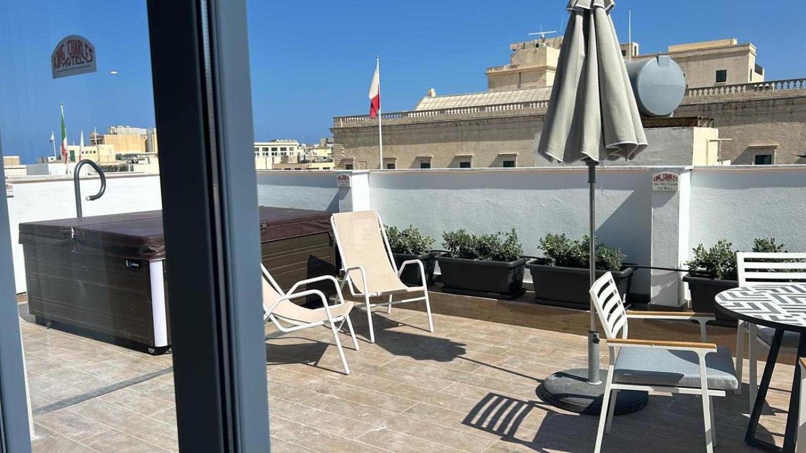 King Charles Hotel 瓦莱塔 外观 照片